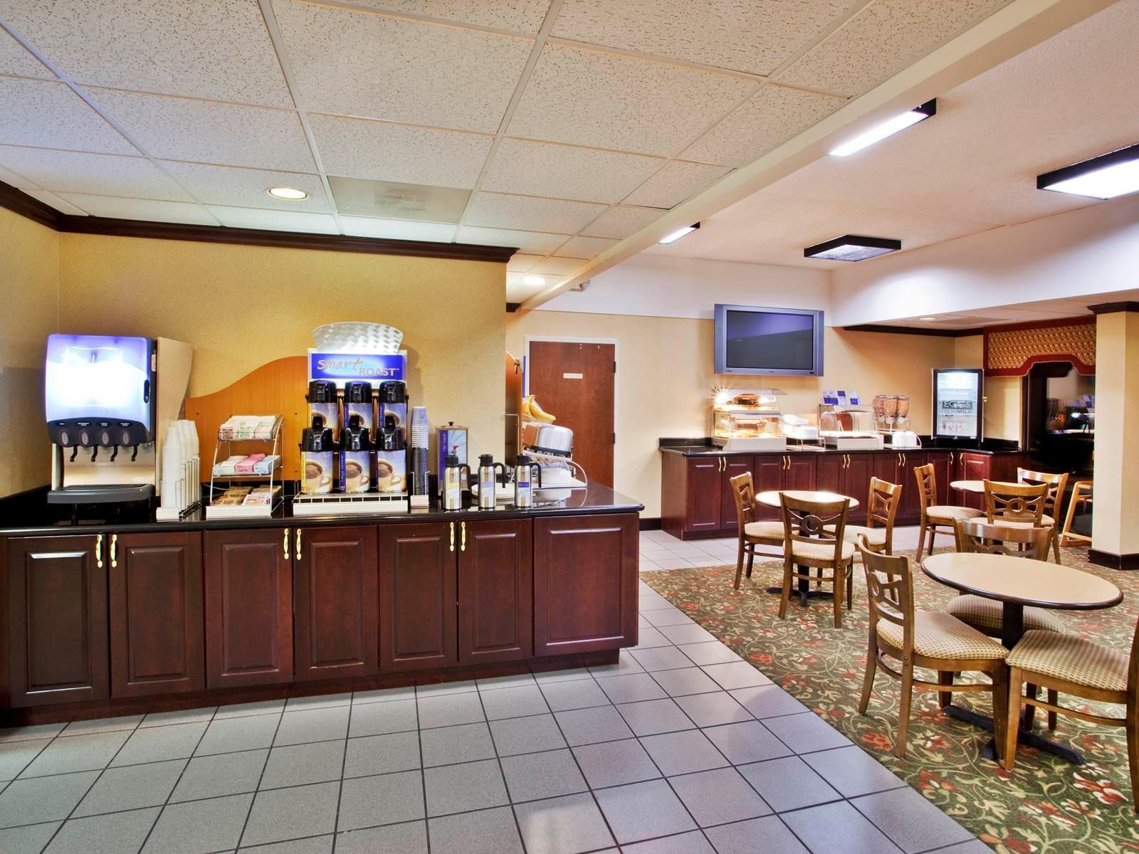 Holiday Inn Express Atlanta W Дугласвилл Экстерьер фото