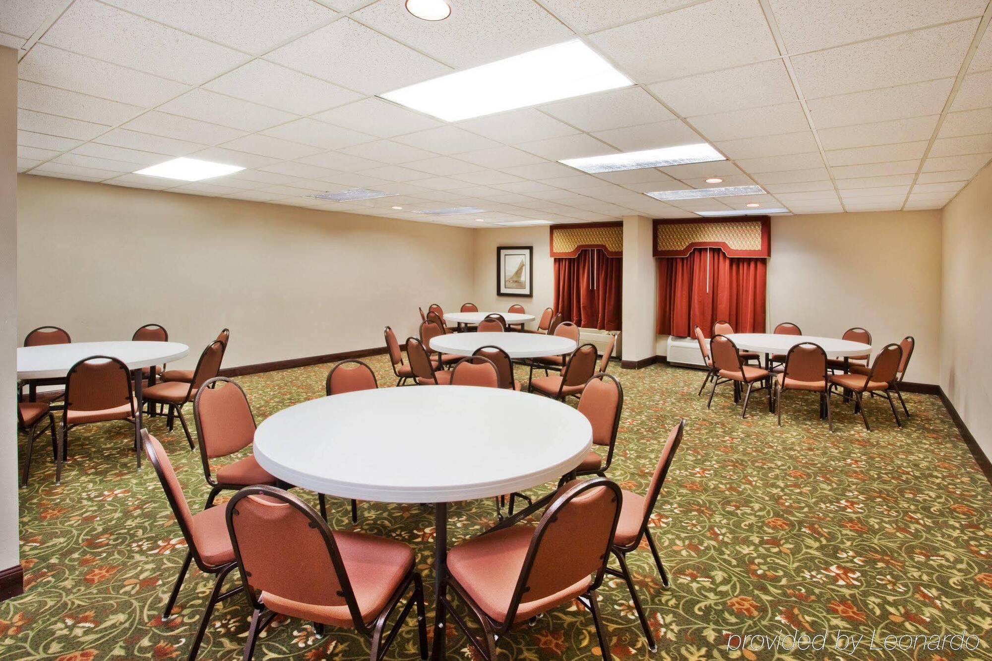 Holiday Inn Express Atlanta W Дугласвилл Экстерьер фото